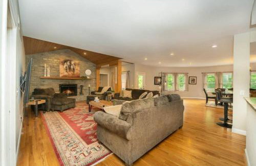 5755 Butler Warren Cheerful 6-Bedroom Villa with fishing pond - Foto 4