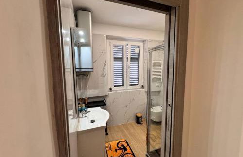 Cozy apartment near downtown - Foto 17