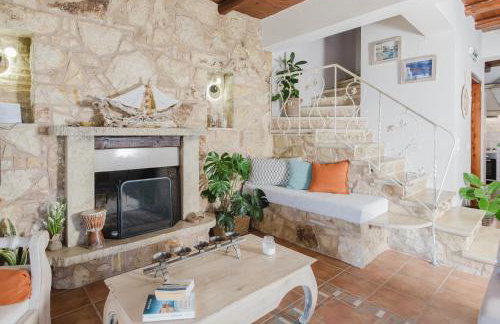 Elouthia Residence with Sea View and Hot Tub - Foto 12