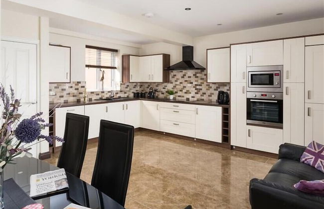 The Light Well - Photo 5