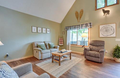 Peaceful Waterfront Cabin on Tittabawassee River! - Foto 5