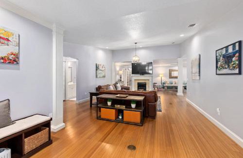 Fountain of Youth House - Scenic Downtown Retreat - Foto 7