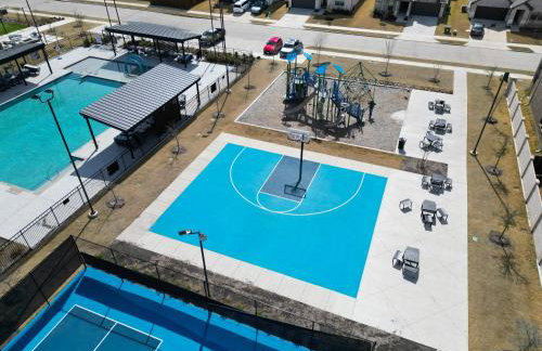 4Bed Luxury Getaway with Pool Table and Near Lake Lavon - Foto 54