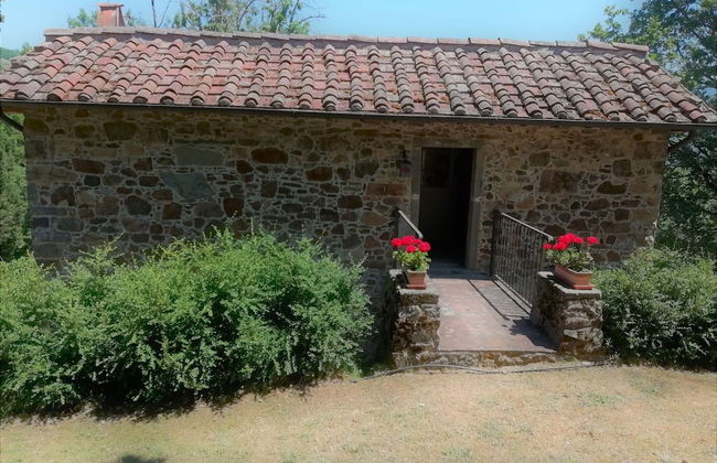 Lovely Cottage in Bagni di Lucca Amidst Fields - Photo 17