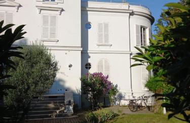 Beau studio dans un cadre exceptionnel de verdure - Foto 12