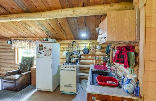 Peaceful Lakefront Cabin Getaway Dock, Fire Pit! - Foto 10