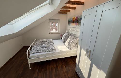 Siegburg Zentrum, moderne Wohnung plus Maisonette, Parkplatz inklusive - Foto 8