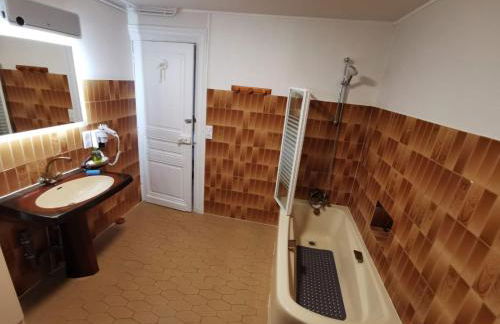 Familial House Dellac-Mathieu in mountain village Cantal - Foto 24