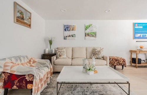 Spacious Central Kirkland Gem with Deck Near Google - Foto 19