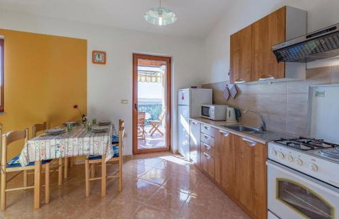 One-Bedroom Apartment In Vodnjan - Photo 8