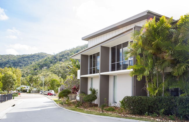 1 Bright Point Apartment 5102 - Photo 2