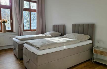 Cream & Cozy Apartment - Photo 6