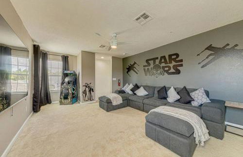 596 Modern 5 bed home overlooking beautiful golf course and conservation with Games room - Foto 10