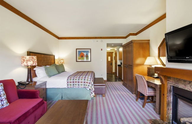 1325 Studio @ The Lodge at Spruce Peak - Photo 1