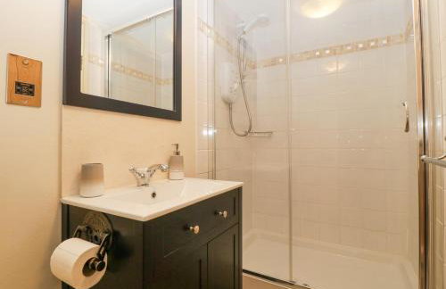 White Haywood Barn - Photo 20