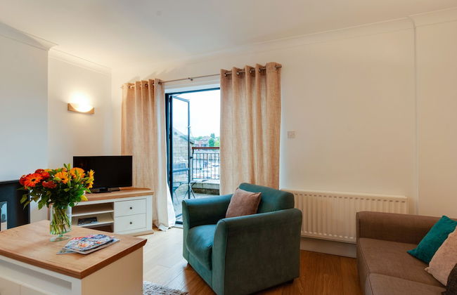Base Serviced Apartments - The Docks - Photo 24
