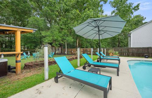 Low Country Gem with Heated Pool Games and Hot Tub - Photo 38