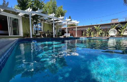 Villa La Verde - Newly Designed 4BR Villa with Pool & Guesthouse by Topanga - Foto 8