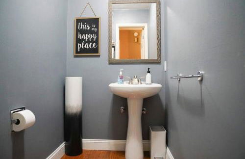 4BR/2.5BA Home boasting 2400sqft and Eat-in KTN - Foto 25