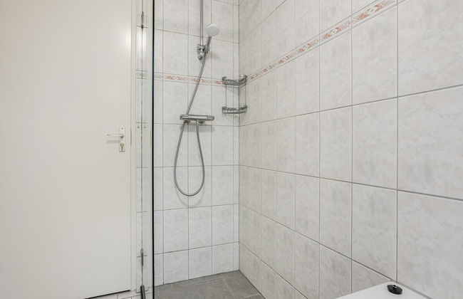 Comfortable Bungalow With Dishwasher Near the Beach - Foto 11