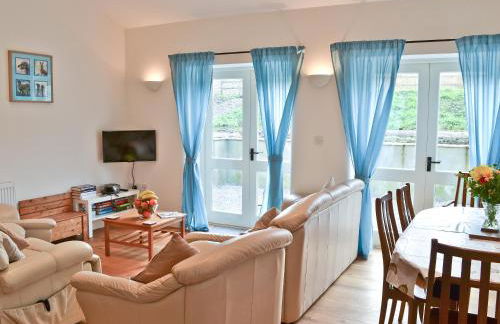 The Cobbles - Photo 3