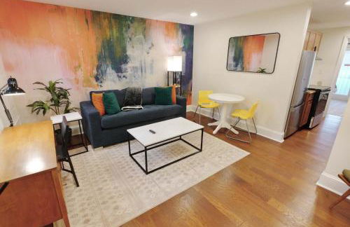 Union Hub - Steps 2 Station Mall with Parking - Foto 1