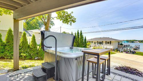 Swim & Fish! Lakefront Clarklake Apt w/ Hot Tub - Photo 3