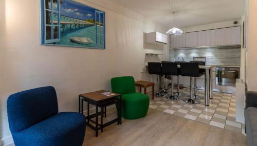 Appt rez de jardin 6 personnes avec piscine tennis et parking gratuit 21 - Foto 4