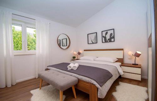 VILLA STOZAK, private heated pool, cinema room and sauna, 7 km from beach - Photo 23