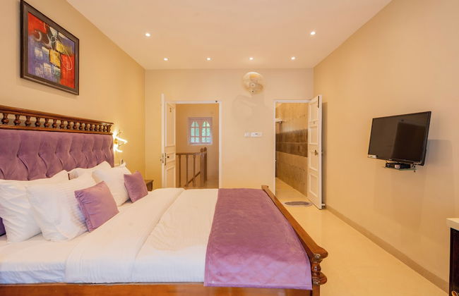 Emperor Ozran by Alaya Stays - Photo 29