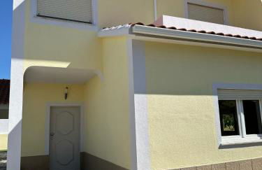 Extraordinary Holiday House at Fernão Ferro! - Foto 1