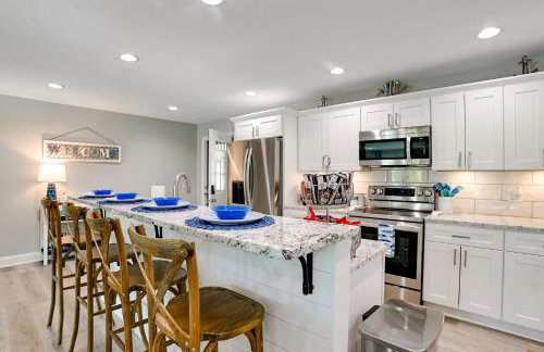 Beautiful Kentucky Lake Getaway with Dock and Deck! - Foto 9