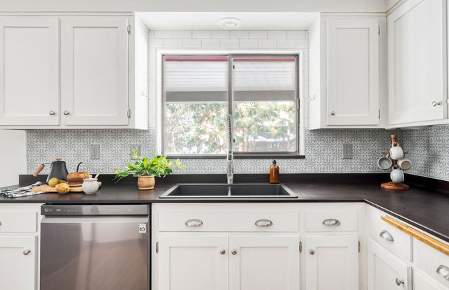 Quiet River Bend Cabin by Avantstay 35 Mins to Mt Bachelor 10 Mins to Town Centre Hot Tub - Foto 11