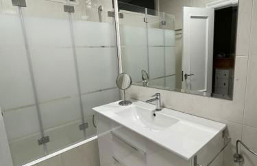 Park view beautiful apartment Bilbao - Photo 9