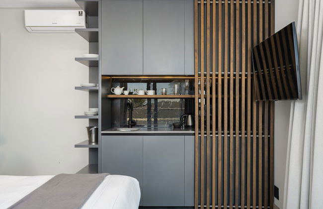 One Calais Luxury Apartments - Photo 48