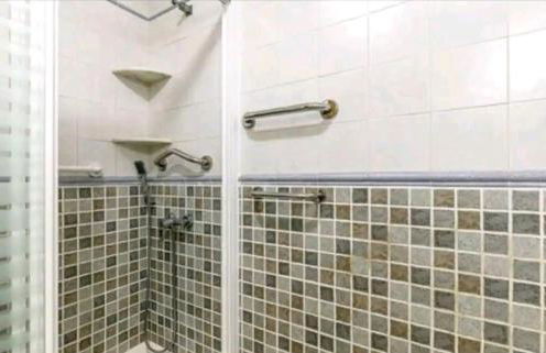 Bungalow adaptado, terraza muy grande y soleada. - Foto 26