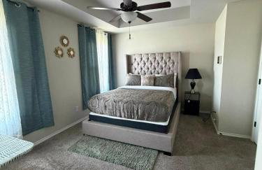 Gorgeous, Brand New 3 Bedrooms Home- Near SeaWorld & Lackland AFB - Foto 14