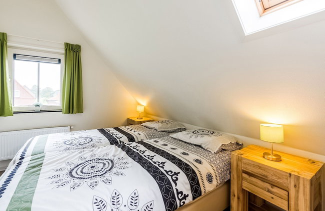 Breskens Haven: Relax, Explore & Dine - Photo 9