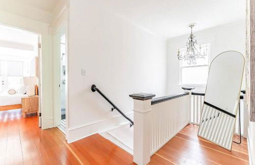 Charming Urban Retreat Elegant Home in Cap Hill - Foto 17