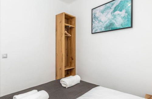 Poble Sec 3BR 2BA Balcony Sleeps 7 - Photo 18