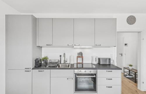 BAT Home Solutions Trierweiler - alles was ein Hotel nicht bietet - 5 Apartments 40 bis 120 qm für bis zu 29 Personen - 5-Raum-Apartment barrierefrei - 60 qm Balkon mit Blick bis Luxemburg - einzeln bis komplett buchbar - 3 Min zur A64 - Foto 44