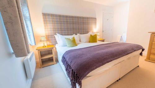 Druimarbin Falls - Photo 2