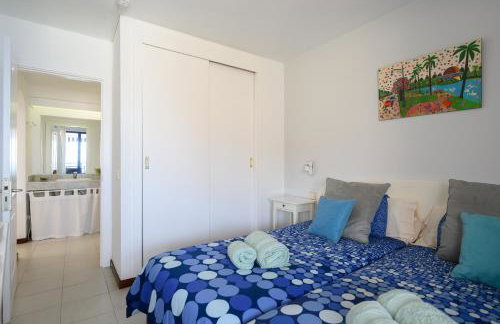 Charming Apartment with Terrace, Swimming pool and Sea views - Foto 13