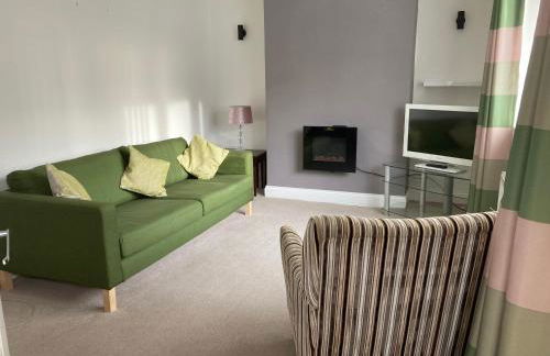 Tempest House 3 bedroom - Photo 3