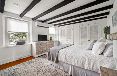 Downingtown Manor - 1900s Farmhouse with Creek Views - Foto 30