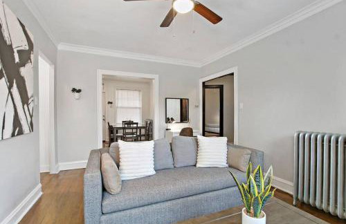 1BR Homey Apt in Irving Park - Troy 2 - Photo 17