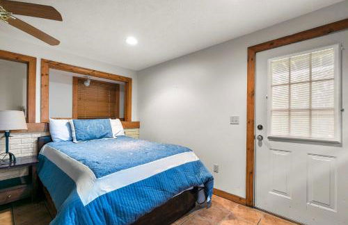 Walk to Lake Lampe Cabin with Fireplace and Deck! - Foto 21