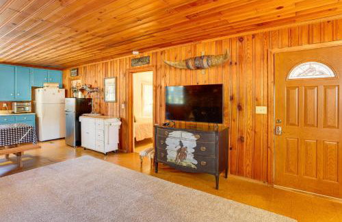 Less Than 2 Mi to Trinity Lake NorCal Getaway with BBQ - Foto 6