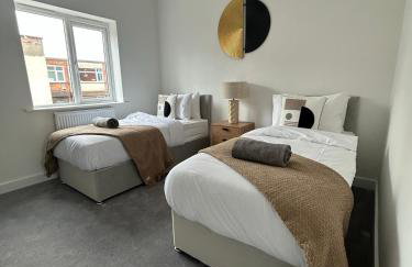 Stylish Barwell Home C with Free Parking - Sleeps 4 - Foto 2