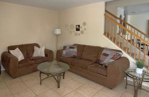 Extended Stay 3 Bedrooms Cozy Townhouse Living - Foto 6